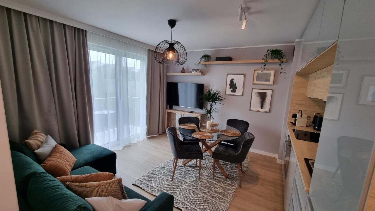 Apartament Mlody Gdansk - Bezplatny Parking, Mocne Wifi, Dobre Polaczenie Z Lotniskiem Exteriör bild